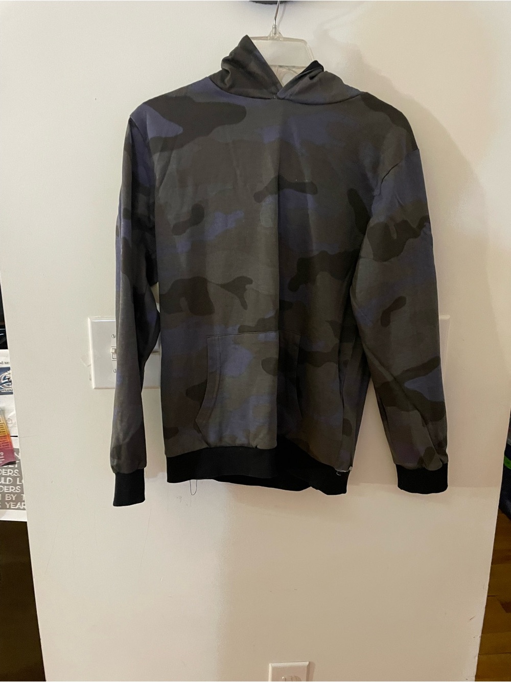 RealEssentials Camouflage Crewneck Hoodie in Gray and Black Size XL